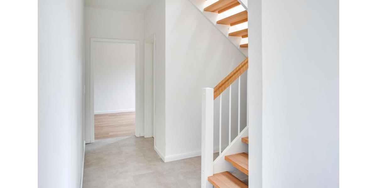 Reihenhaus Rieseby - 6 Zimmer, 200 m&sup2;, 2.100&euro; | Angebot:26230275