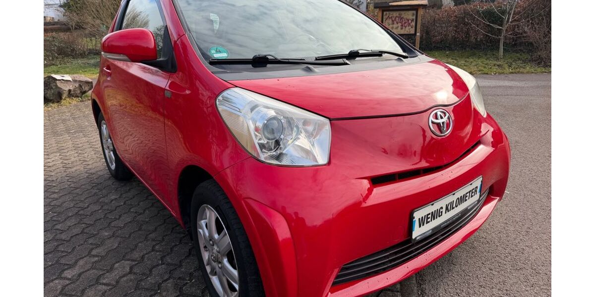Toyota IQ 85.000 km 4.780 &euro; Schwalbach/Elm 66773
