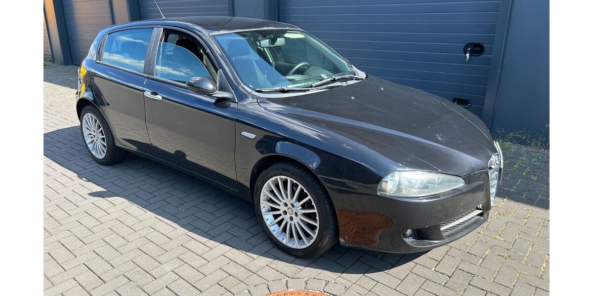 Alfa Romeo 147 225.000 km 1.999 &euro; Hünxe 46569