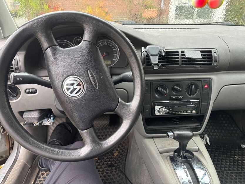 VW Passat 154.000 km 1.850 € Duisburg 47198