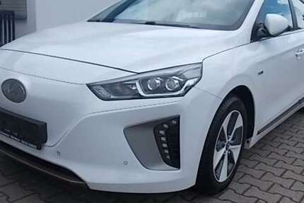 Hyundai IONIQ 62.000 km 13.900 &euro; Mörfelden-Walldorf 64546