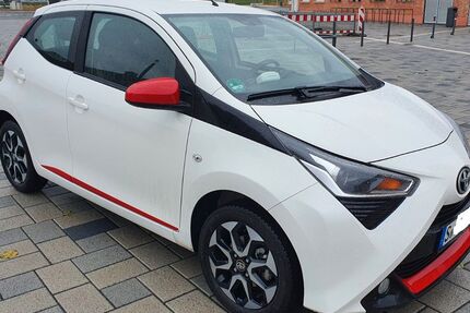 Toyota Aygo (X) 54.700 km 10.000 € Stuttgart 70372