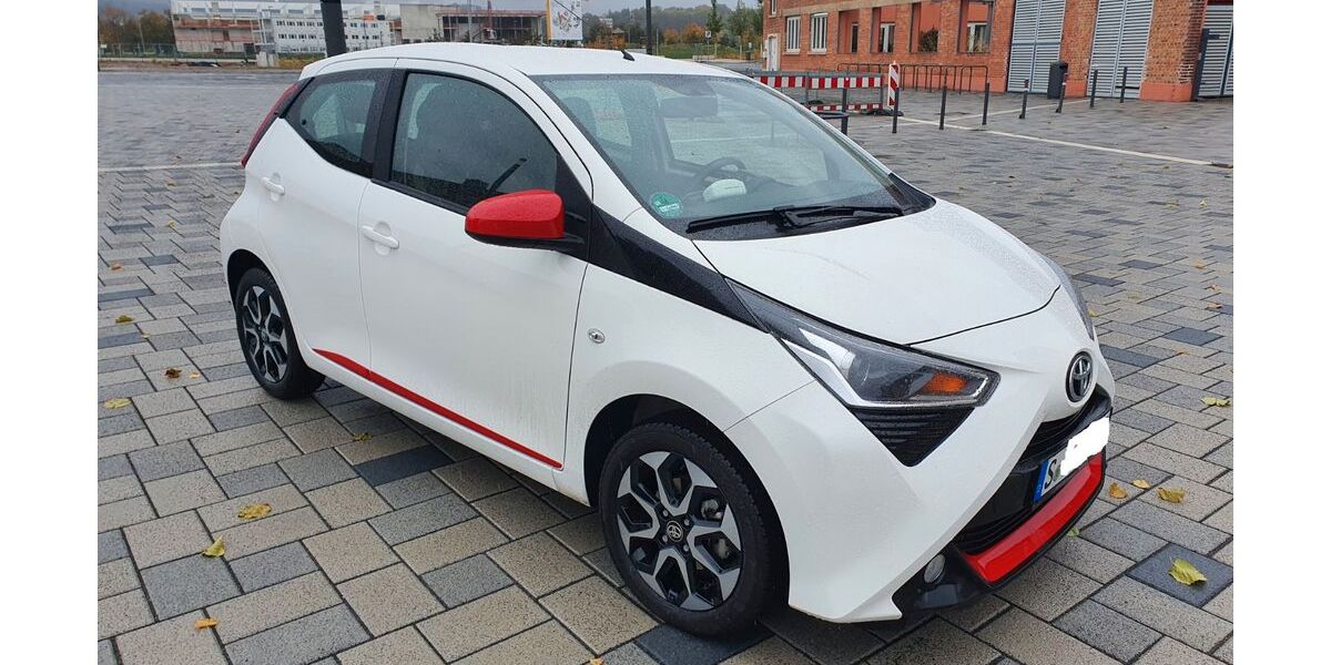 Toyota Aygo (X) 54.700 km 10.000 € Stuttgart 70372