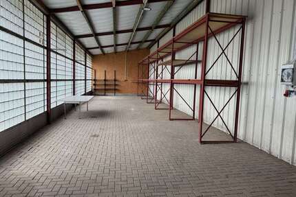 Halle in Kropp 911 € 186 m²