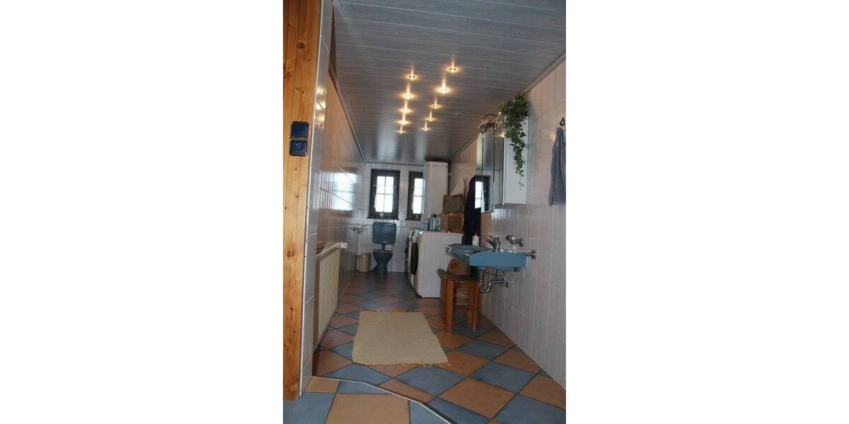 Mehrfamilienhaus, Wohnhaus Lauterbach (Hessen) Wallenrod - 4 Zimmer, 150 m&sup2;, 79.900&euro; | Angebot:25673822