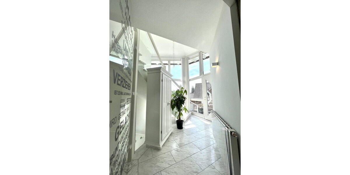 Einfamilienhaus Schweinfurt Nordöstlicher Stadtteil - 9 Zimmer, 188 m&sup2;, 749.000&euro; | Angebot:26148778