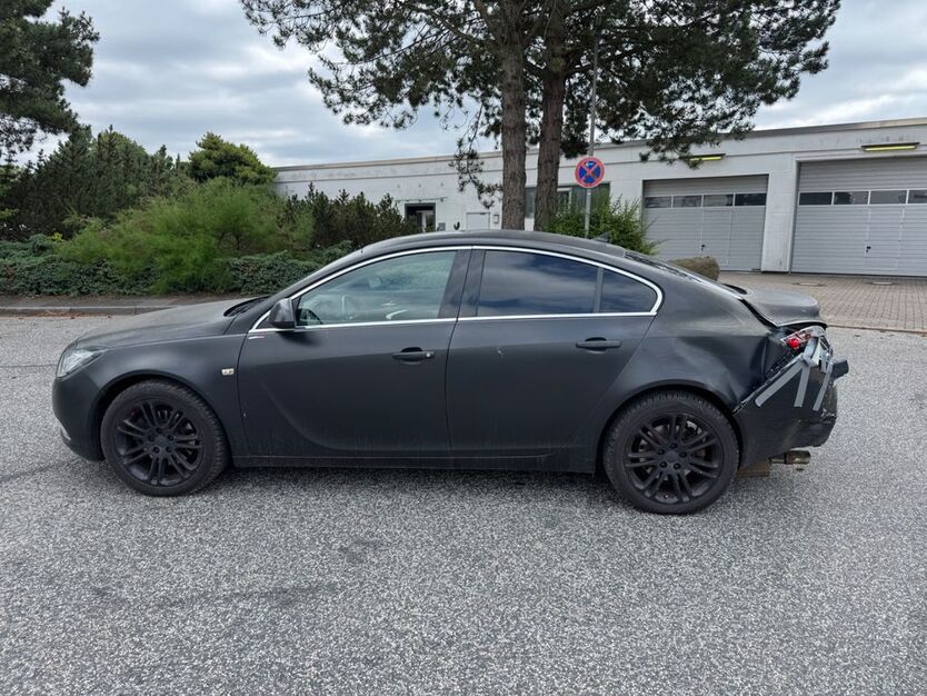 Opel Insignia 181.437 km 1.999 € Barsbüttel 22885