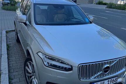 Volvo XC90 128.427 km 27.000 &euro; Nürnberg 90480