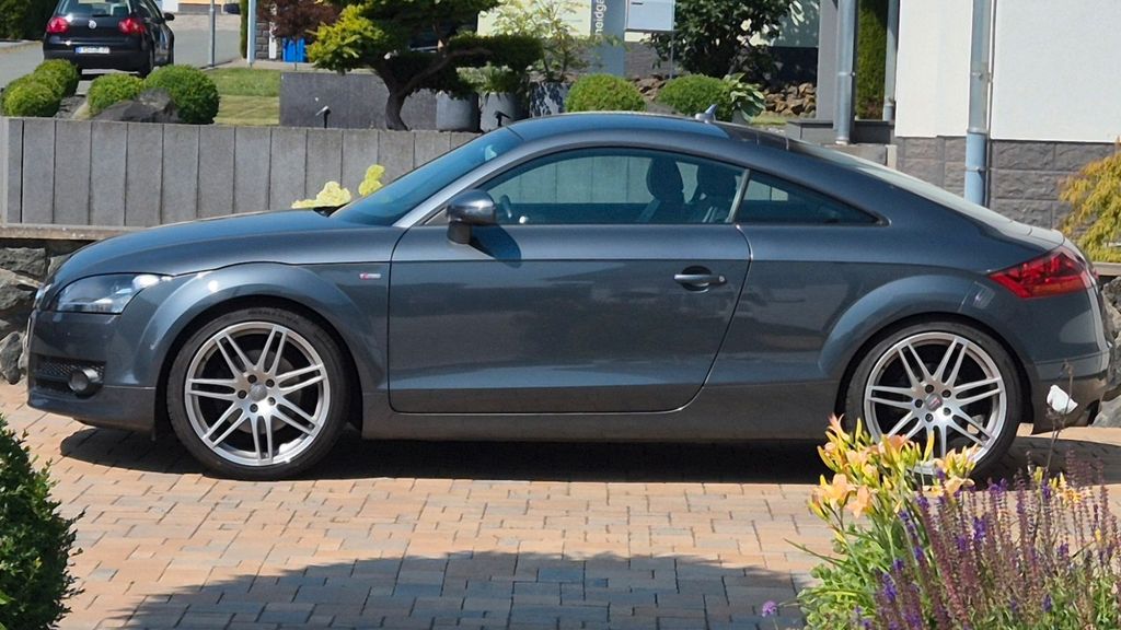 Audi TT 187.000 km 9.300 &euro; Röddenau 35066