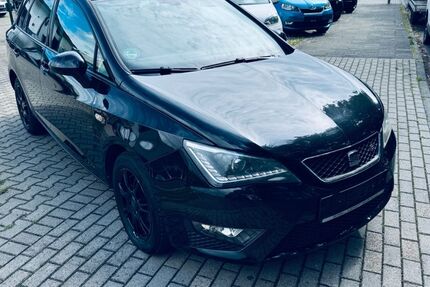 Seat Ibiza 127.000 km 5.480 &euro; XANTEN 46509