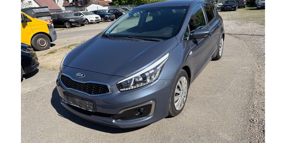 Kia ceed / Ceed 208.000 km 4.500 &euro; Biberach 88400