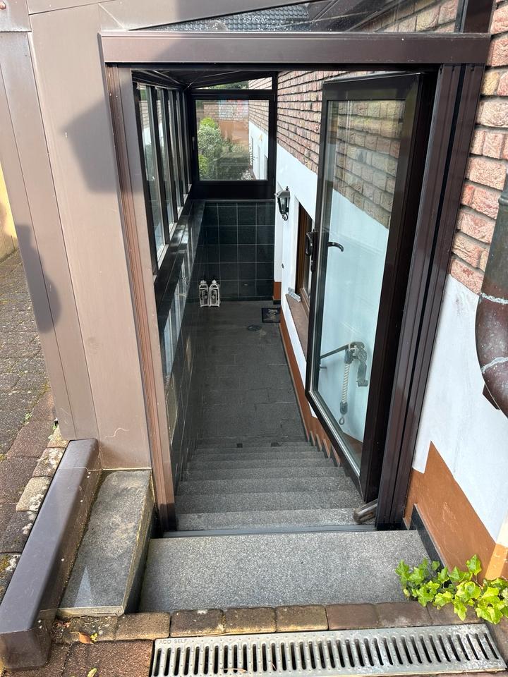 Souterrain Wohnung