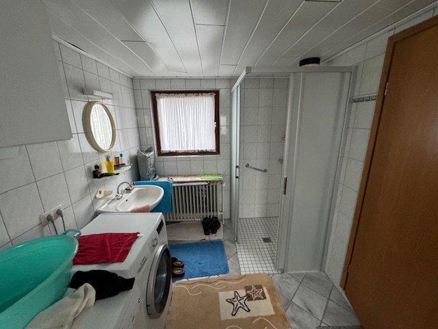 Einfamilienhaus Varel - 7 Zimmer, 140 m&sup2;, 280.000&euro; | Angebot:26234428