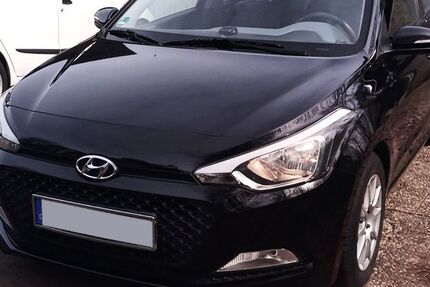 Hyundai i20 99.533 km 6.999 &euro; Schwalbach 66773