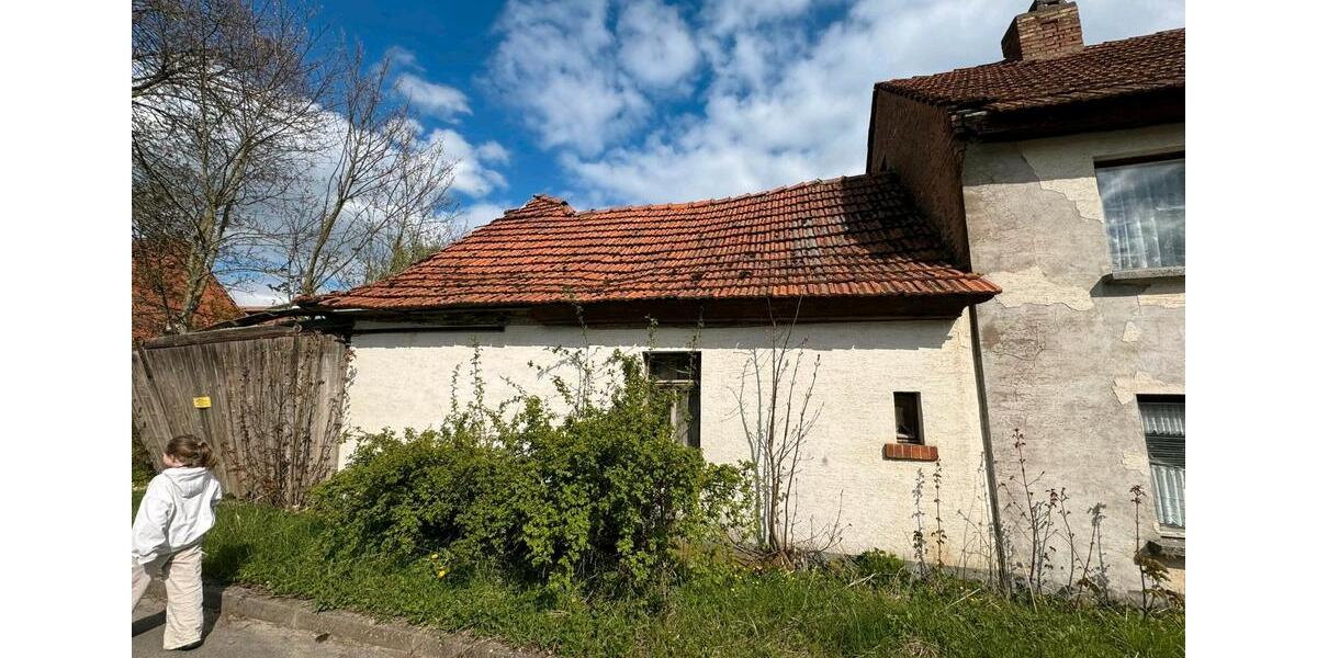 Einfamilienhaus Sondershausen - 8 Zimmer, 120 m&sup2;, 22.800&euro; | Angebot:23360012