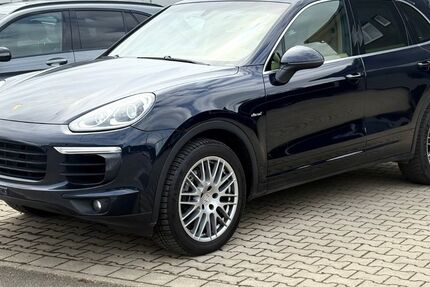 Porsche Cayenne 302.000 km 17.500 &euro; Balgheim 78582