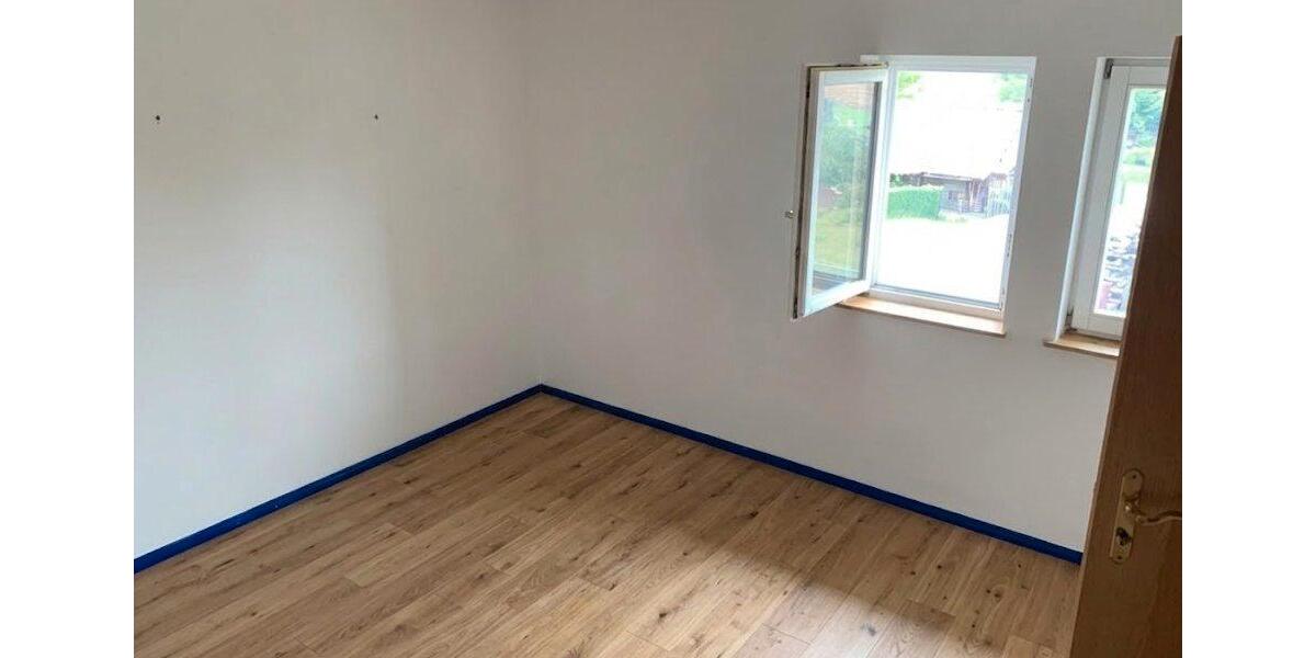 Einfamilienhaus Heldburg - 6 Zimmer, 195 m&sup2;, 1.500&euro; | Angebot:26321949