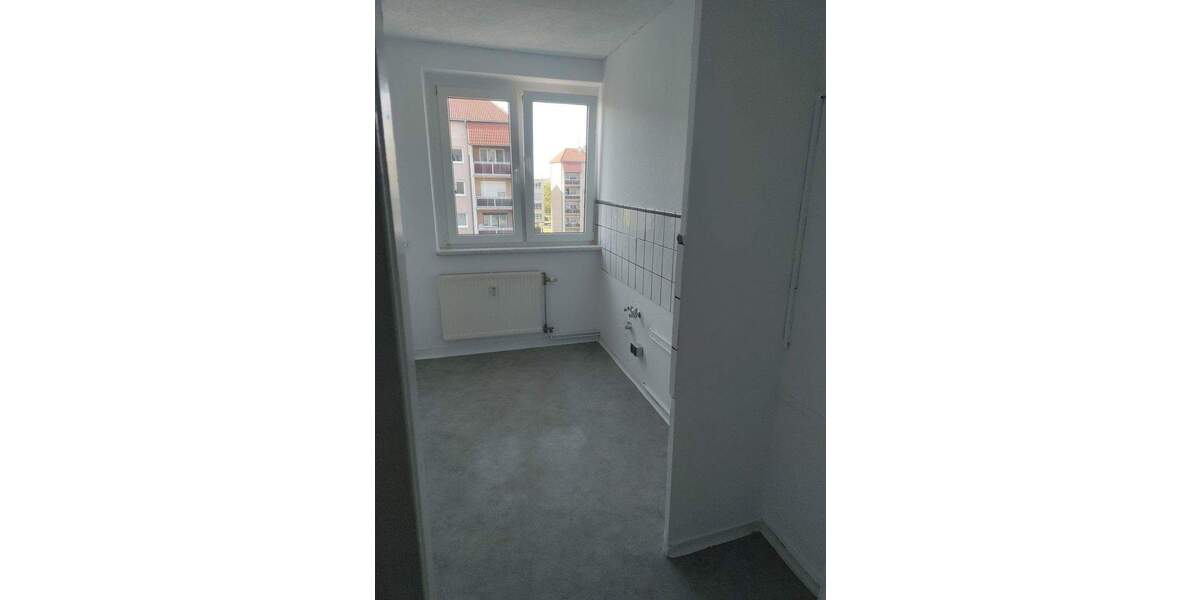 269 € | 69 qm | 4 ZKB Balkon | Günstige Fernwärme 4 zimmer