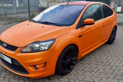 Ford Focus 131.000 km 8.200 &euro; Zella-Mehlis 98544