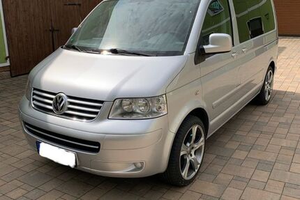 VW T5 Multivan 107.000 km 25.000 &euro; Langenbernsdorf 08428
