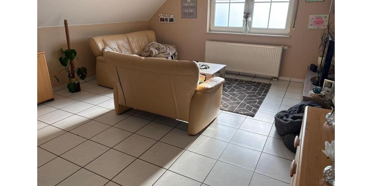 Dachgeschoßwohnung Waxweiler - 4 Zimmer, 115 m&sup2;, 700&euro; | Angebot:26653128