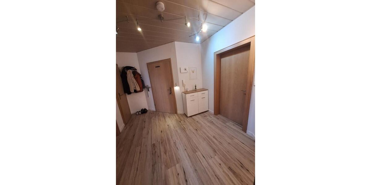Etagenwohnung Schwandorf - 3 Zimmer, 66 m&sup2;, 670&euro; | Angebot:26396933