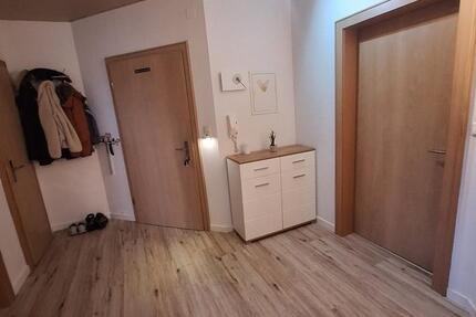Wohnung Schwandorf - 3 Zimmer, 66 m&sup2;, 670&euro; | Angebot:26396933