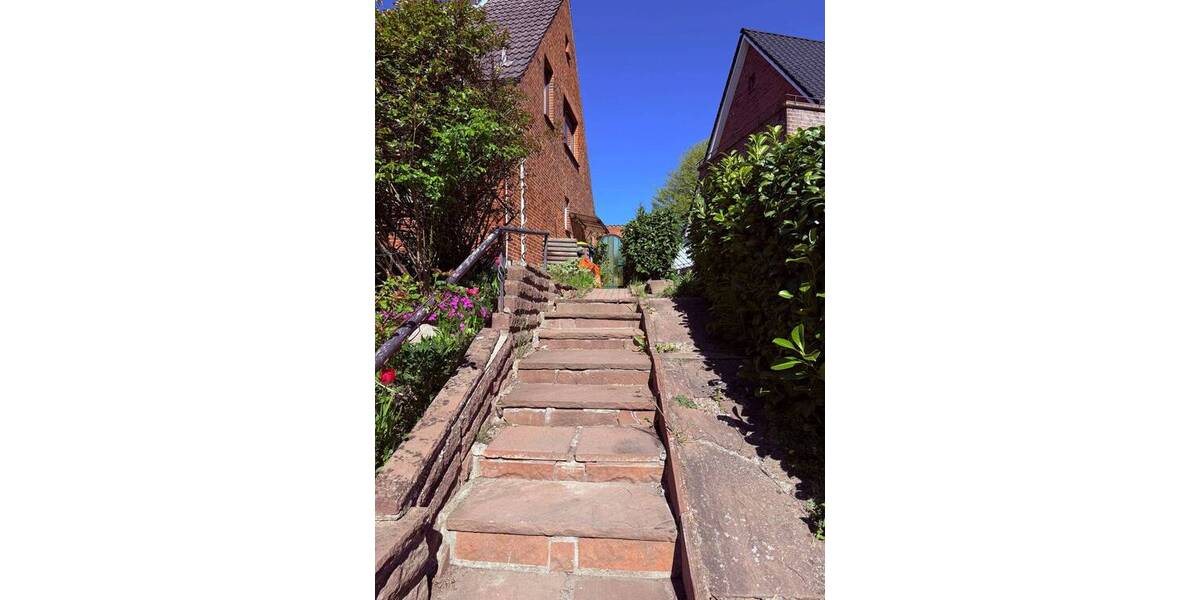 Einfamilienhaus Bad Oldesloe - 7 Zimmer, 153 m&sup2;, 299.000&euro; | Angebot:26886053