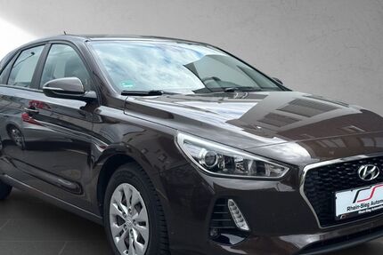 Hyundai i30 87.000 km 10.470 &euro; Troisdorf 53840