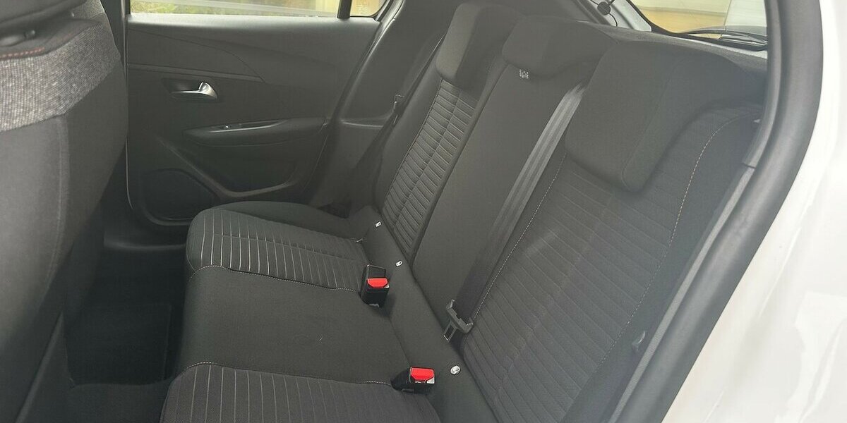 Peugeot 208 Active Pack * foliertes Dach * 71.750 km 12.995 &euro; Meißen 01662