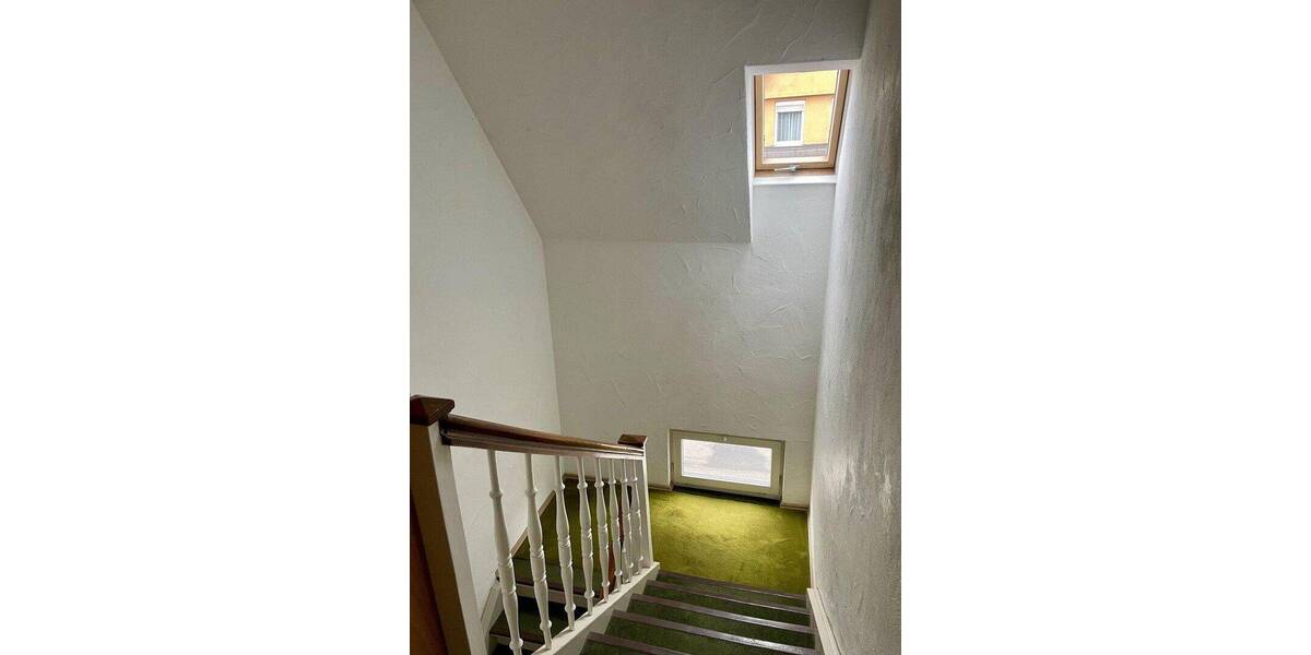 Doppelhaushälfte Villingen-Schwenningen Schwenningen - 8 Zimmer, 180 m&sup2;, 375.000&euro; | Angebot:26877563