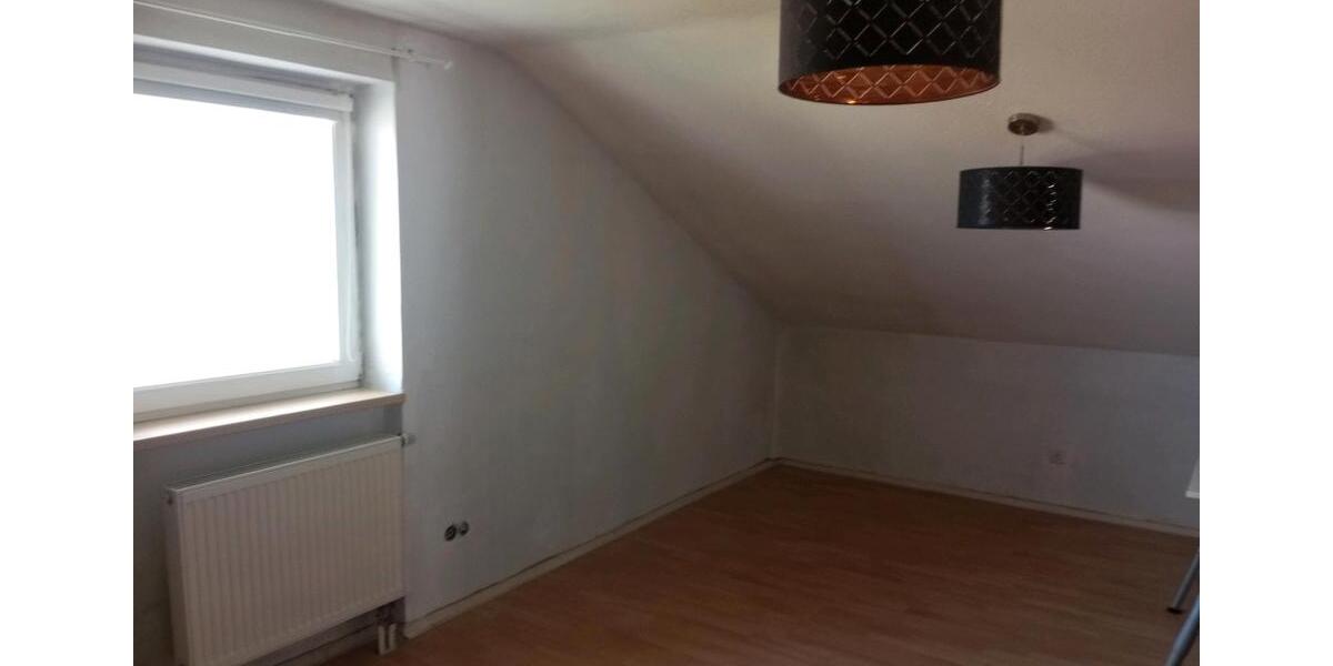 Dachgeschoßwohnung Teisnach - 2 Zimmer, 55 m&sup2;, 350&euro; | Angebot:26422241