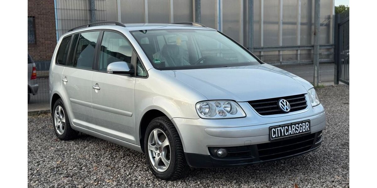 VW Touran 118.000 km 5.499 &euro; Düren-Merken 52353