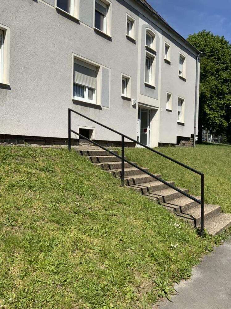 Wohnung zum Mieten in Bochum 370 € 43.92 m²