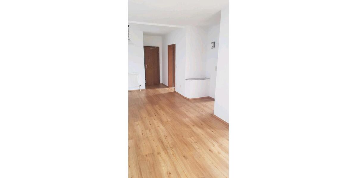 Erdgeschoßwohnung Güntersleben - 2 Zimmer, 80 m&sup2;, 650&euro; | Angebot:25305085