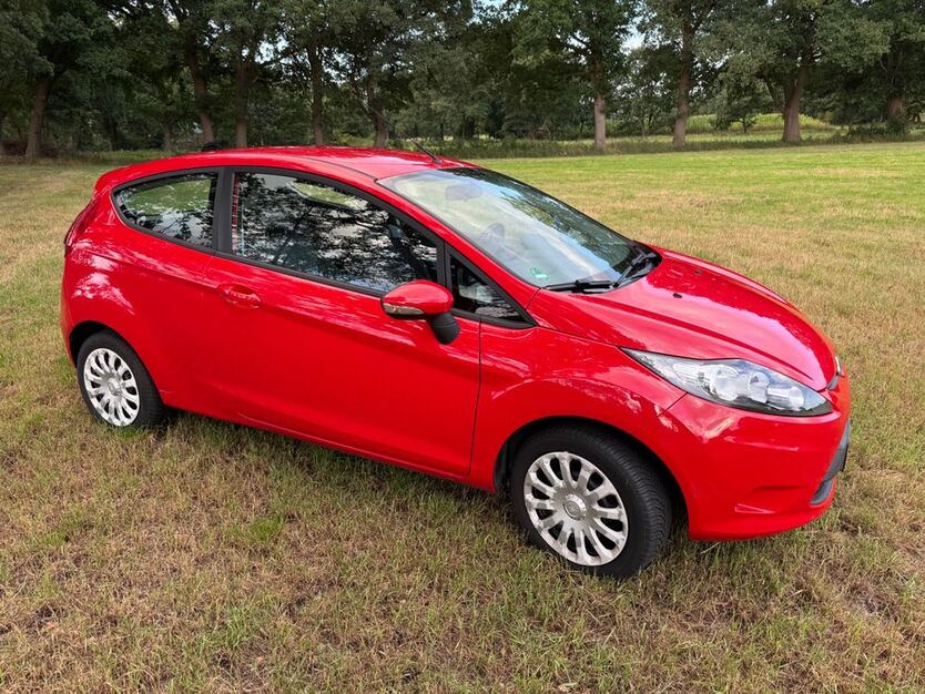 Ford Fiesta 116.265 km 3.250 € Ehestorf 27404