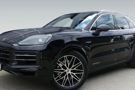 Porsche Cayenne 9.900 km 113.900 € Gilching 82205