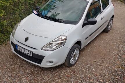 Renault Clio 115.000 km 2.200 &euro; Wiehl 51674