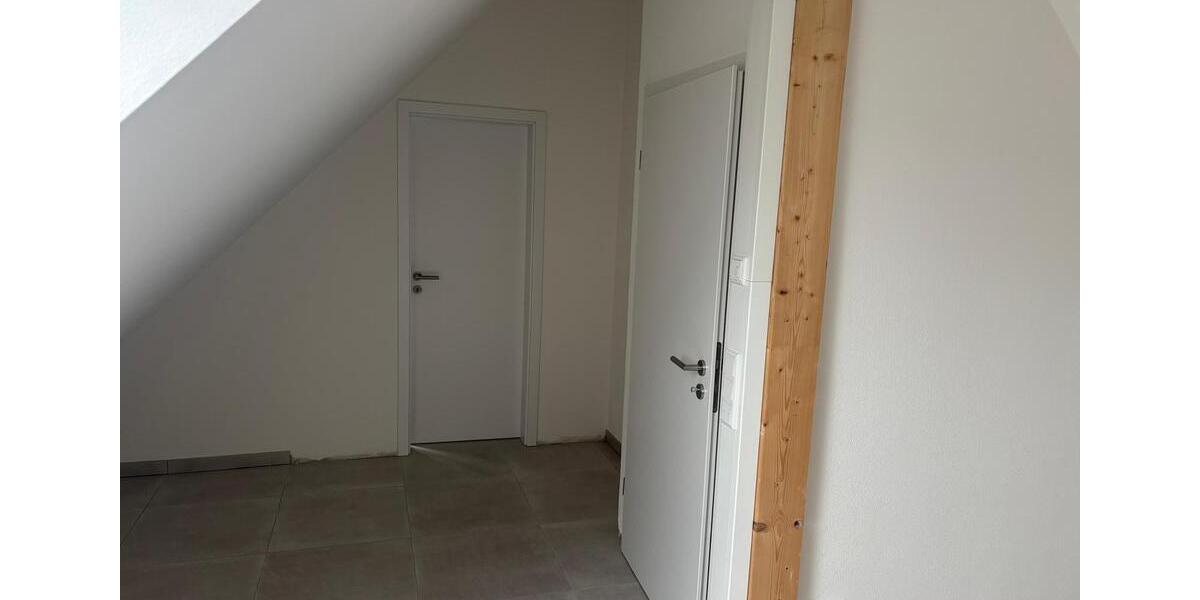 Einfamilienhaus Mömlingen - 3 Zimmer, 125 m&sup2;, 1.450&euro; | Angebot:24121666