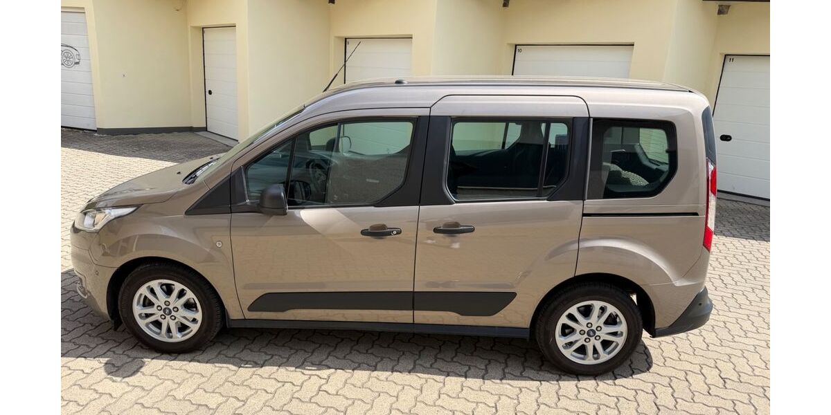 Ford Tourneo Connect 21.000 km 14.999 &euro; Kassel 34125