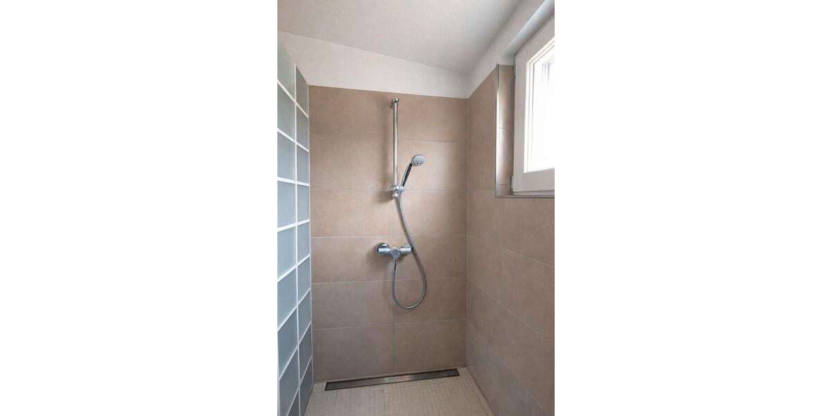 Dachgeschoßwohnung Albstadt - 2 Zimmer, 65 m&sup2;, 700&euro; | Angebot:26272295