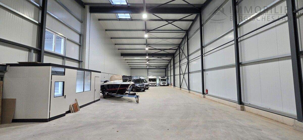 NEUBAU - GUT AUSGESTATTE LAGER-PRODUKTIONSHALLE zimmer