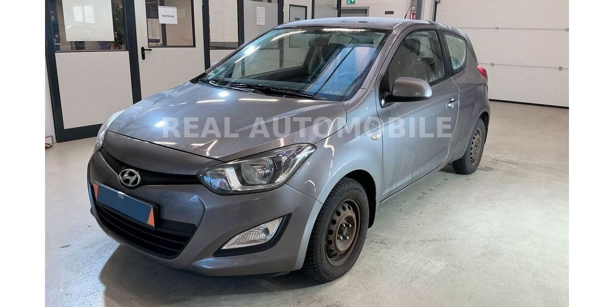 Hyundai i20 87.000 km 4.800 &euro; Frankfurt am Main 65933