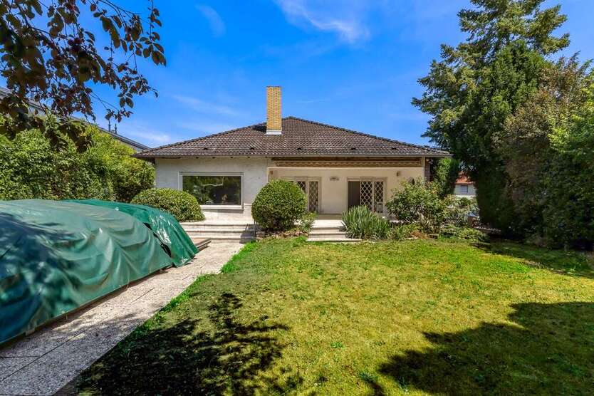 Haus zum Kaufen in Eppelheim 1.180.000 € 269.25 m² 6.5 zimmer