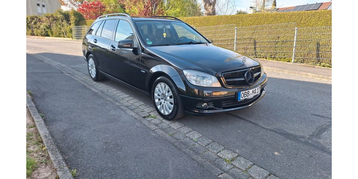 Mercedes-Benz C 200 221.200 km 8.900 &euro; Wörth am Main 63939