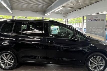 VW Touran 2.278 km 33.999 € Werl 59457