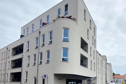 Wohnung Cottbus - 4 Zimmer, 106 m&sup2;, 1.325&euro; | Angebot:25499140