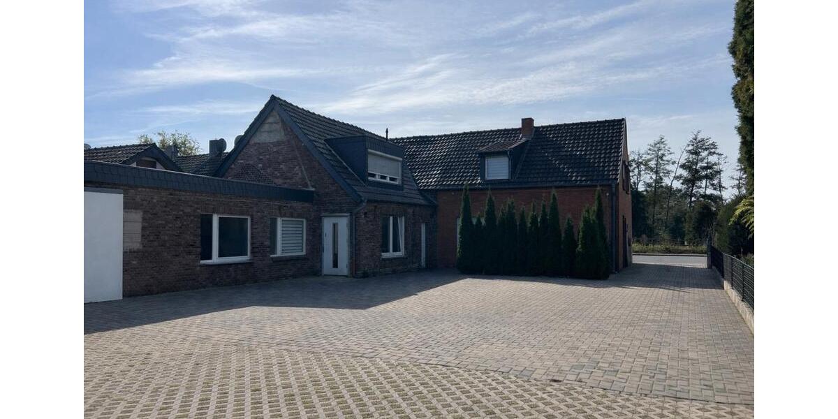 Mehrfamilienhaus, Wohnhaus Geldern - 12 Zimmer, 292 m&sup2;, 2.895&euro; | Angebot:25417361
