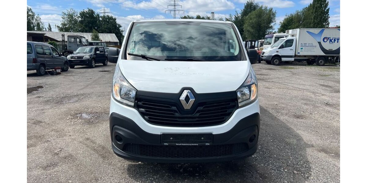 Renault Trafic 171.561 km 6.990 &euro; Hamburg 22113