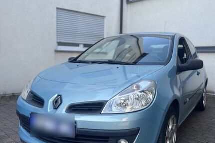 Renault Clio 179.900 km 2.300 &euro; Fulda 36037